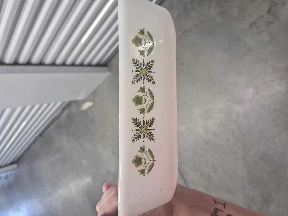 Fireking Cornflower Ceramic Loaf Pan 1 1/2 QT White/Green 9x5 P-315-B